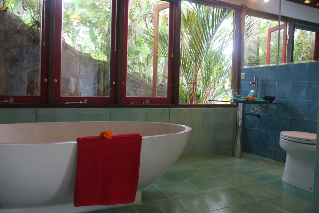 Bebek Biru Hotel Сидемен Екстериор снимка