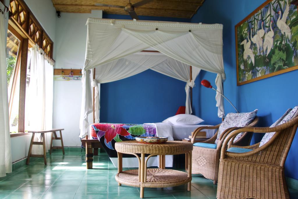 Bebek Biru Hotel Сидемен Екстериор снимка